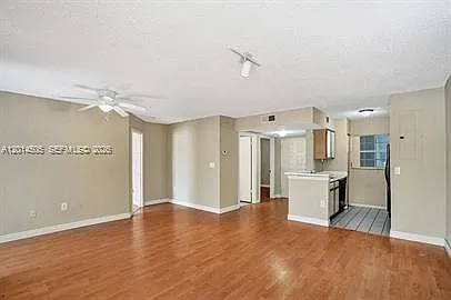 2871 N Oakland Forest Dr #210 — Photo 28