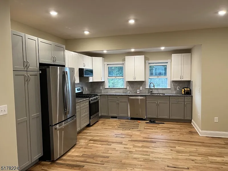 50 Beaver Ave #50A
