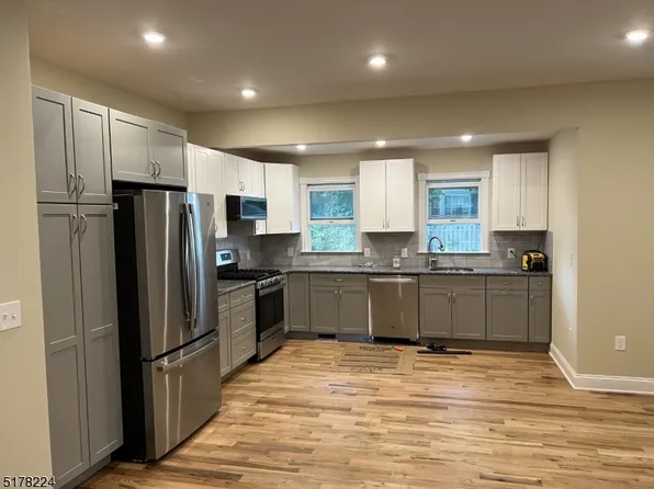 50 Beaver Ave #50A, Annandale, NJ 08801