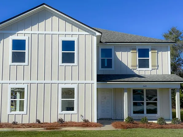 1601 Beverly Ln, Hahira, GA 31632