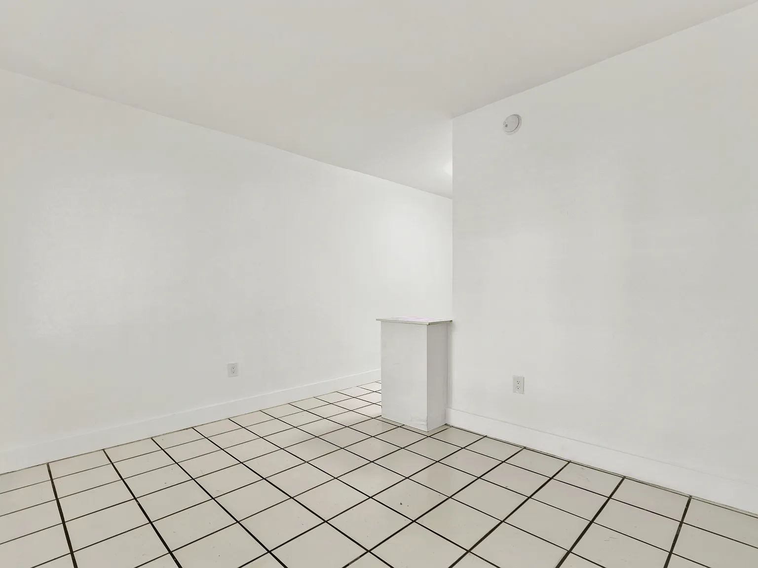 426 Santander Ave. - 11 — Photo 3