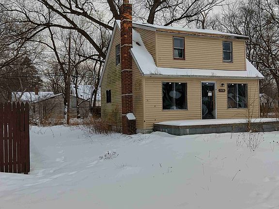 19494 Oakfield