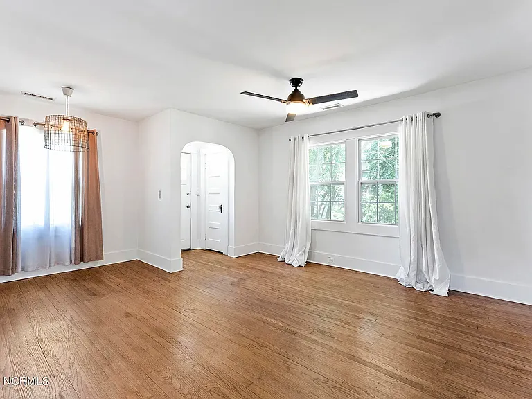2214 Princess Place Dr — Photo 8