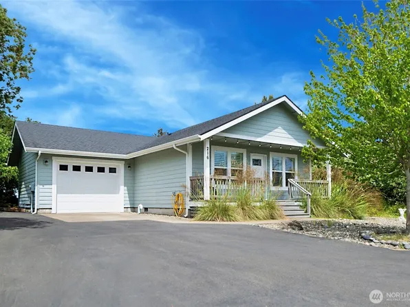 216 Seashore Street SW, Ocean Shores, WA 98569