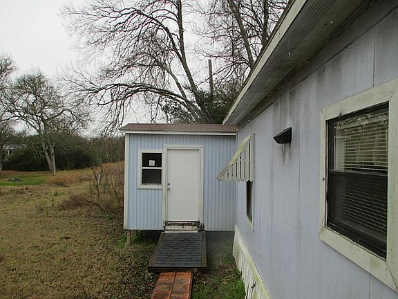 3rd image of 3003 Bay Oaks Harbor Dr