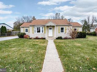 1037 Wayne Ave, Carlisle, PA 17013