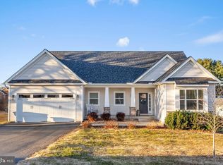 135 Lafayette Ave, Bowling Green, VA 22427