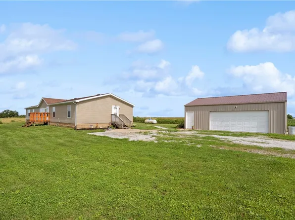 2185 103rd Ave, Knoxville, IA 50138