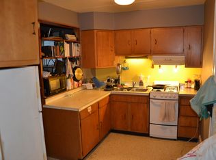 1329 Mound St #2, Madison, WI 53715