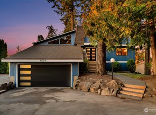 9809 220th St SW, Edmonds, WA 98020