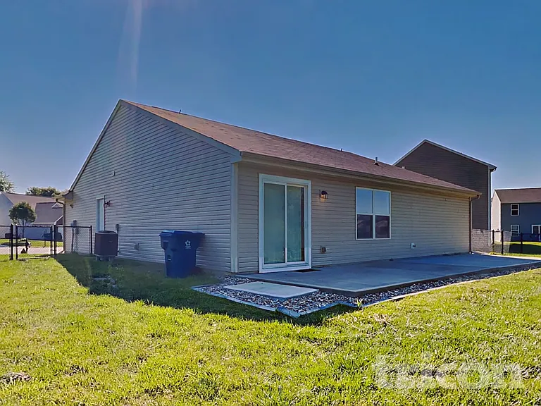 7536 Miesha Ct — Photo 15