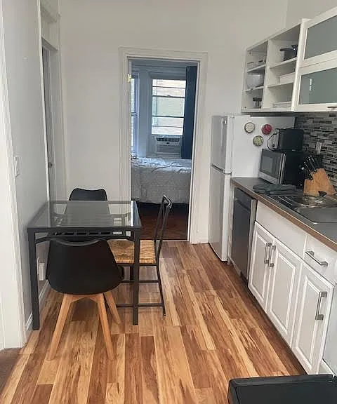 264 W 73rd St #4FR — Photo 3
