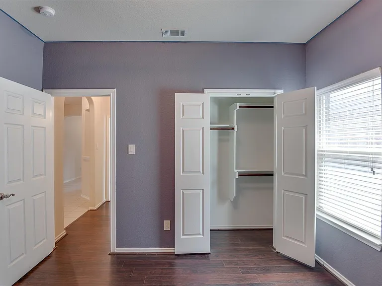 6677 Friendsway Dr — Photo 18