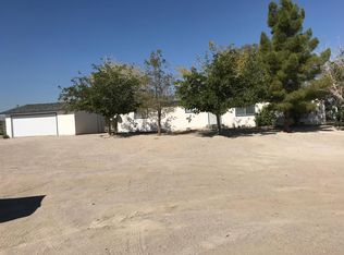 9372 Mesa Rd, Lucerne Valley, CA 92356