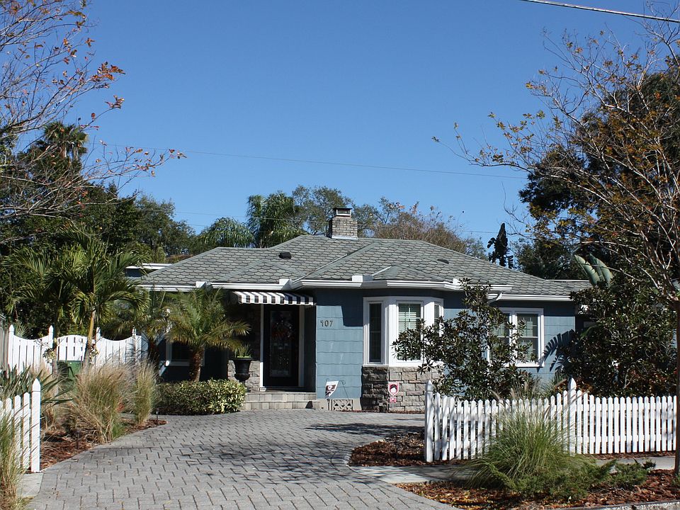 1st image of 407 Columbia Dr