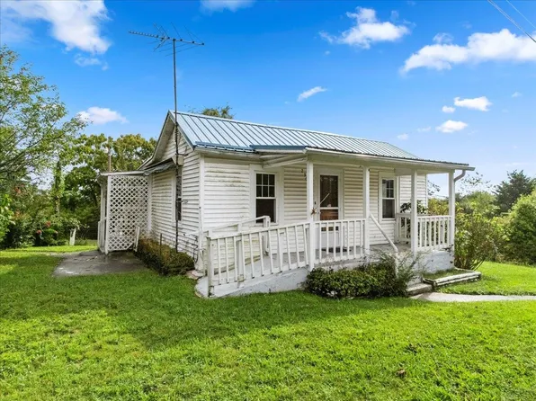 2369 Peppers Ferry Rd NW, Christiansburg, VA 24073