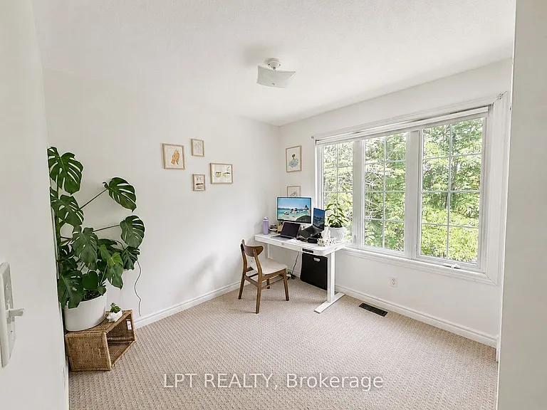 144 Shoreline Dr — Photo 10