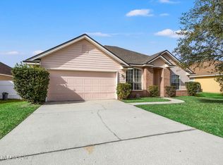 10308 Marsh Hawk Dr, Jacksonville, FL 32218