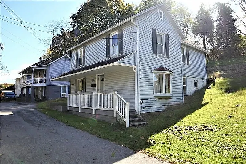 115 White St photo 1