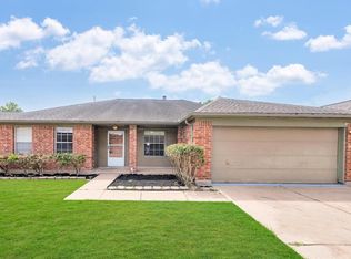 5611 Rivertree Ln, Spring, TX 77379