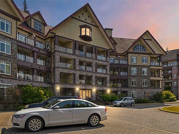 2nd image of 1375 Bear Mountain Pkwy #306