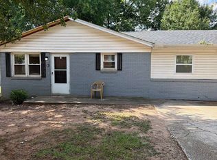 107 Blossom Dr, Greenville, SC 29605