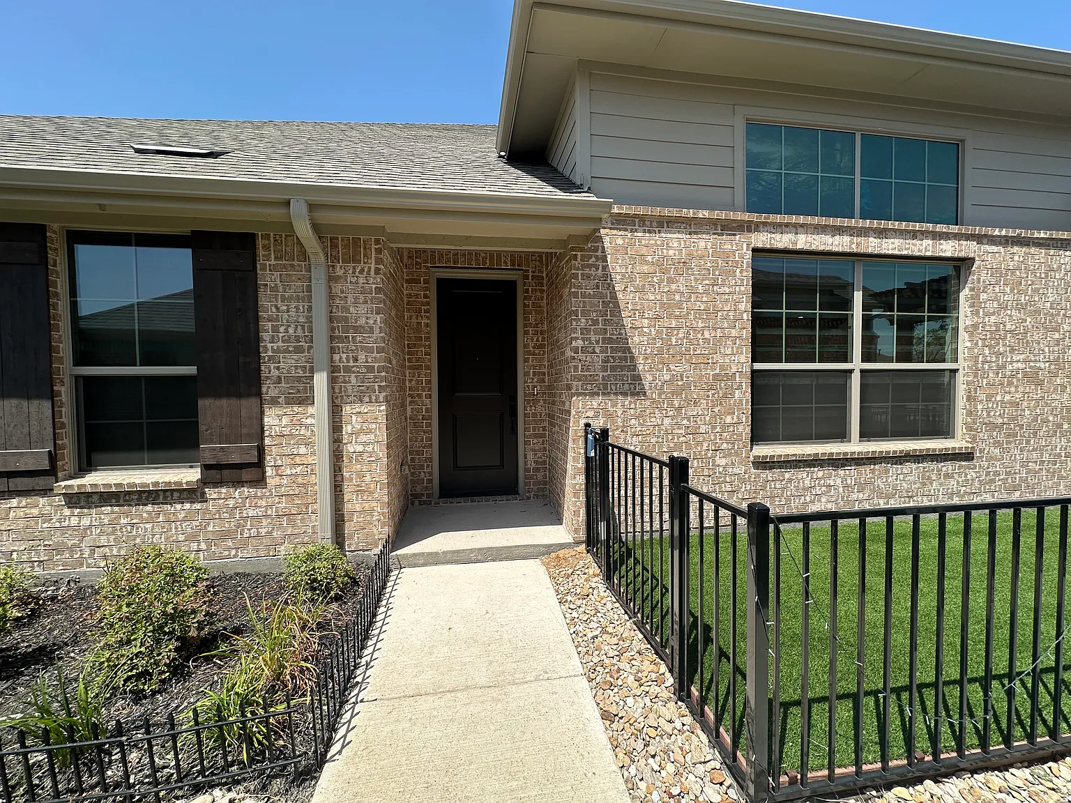 3 bed, 1703 sqft, $2,600 — Photo 4