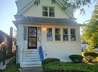 417 S 11th Ave, Maywood, IL 60153