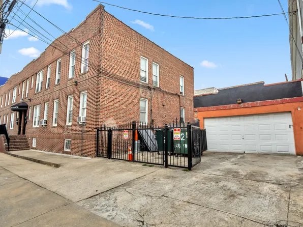 95-07 Cresskill Place image 4 of 21