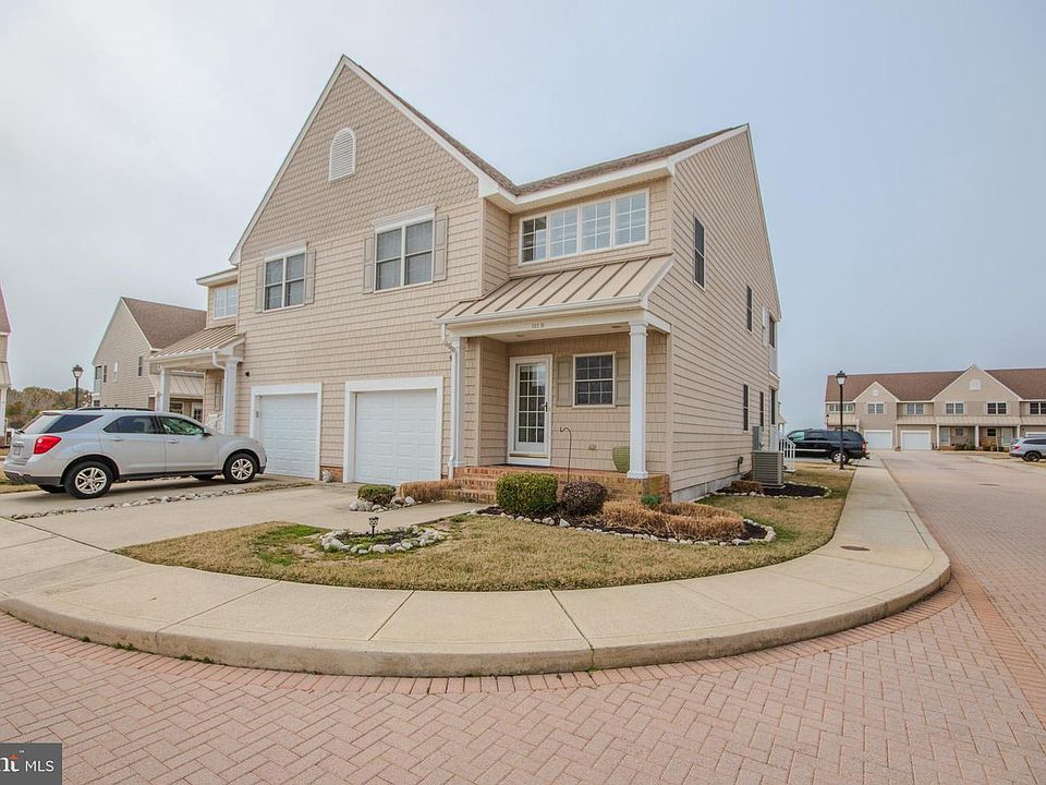 1st image of 112 Sunset Cir Unit B