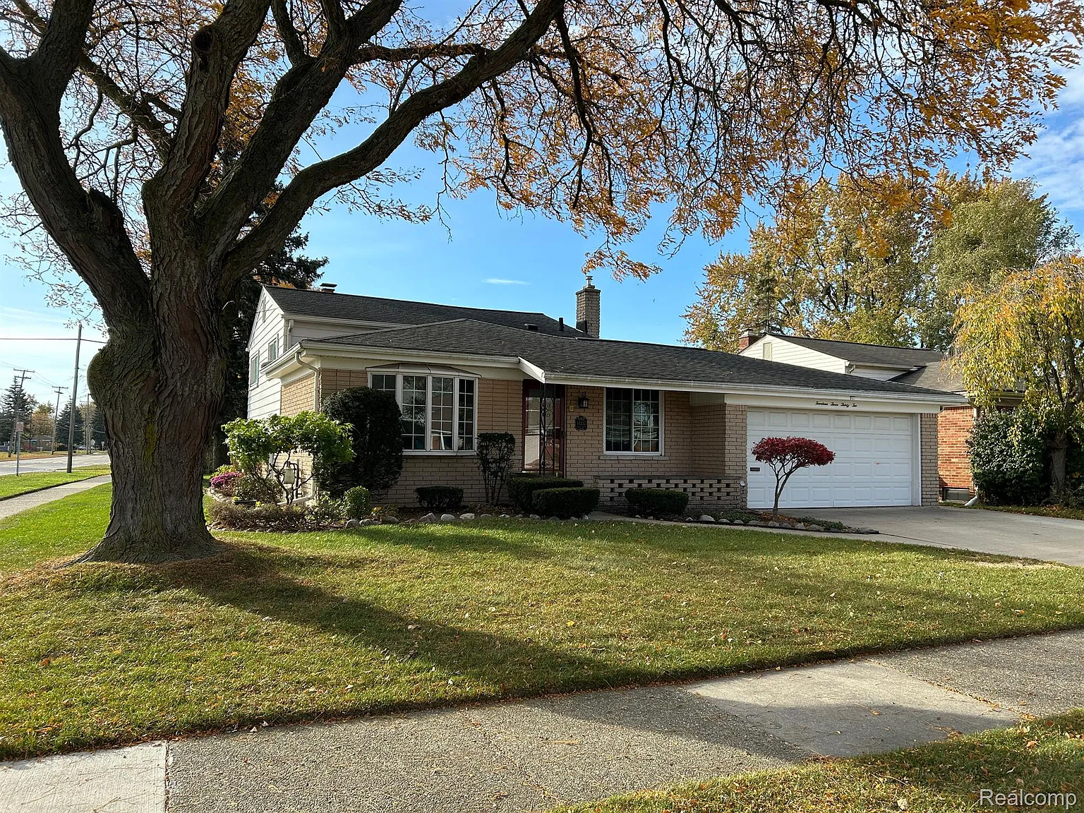 14332 Melva Dr photo 1