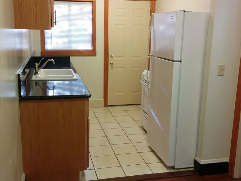 2562 Sacramento St #2562 — Photo 6