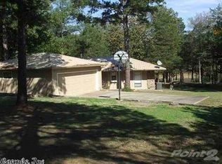 440 Burning Tree Rd, Greers Ferry, AR 72067