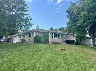 1401 N 14th St, Norfolk, NE 68701