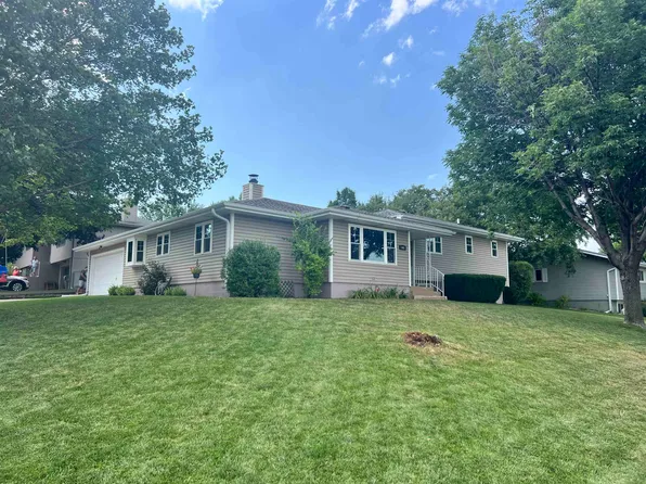 1401 N 14th St, Norfolk, NE 68701