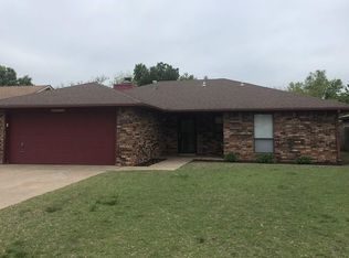 5509 Cedar Ridge Dr, Enid, OK 73703