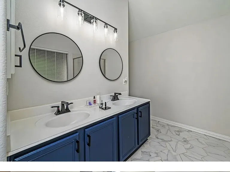 8309 Green Ash Dr — Photo 6
