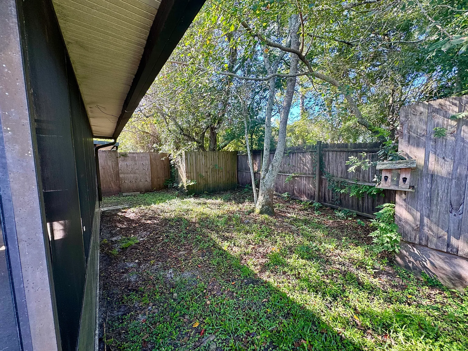 3 bed, 1124 sqft, $2,095 — Photo 3