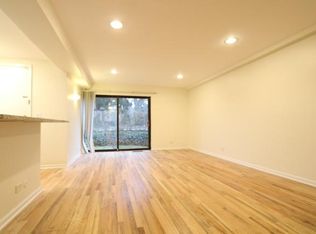 1261 W Westgate Ter, Chicago, IL 60607