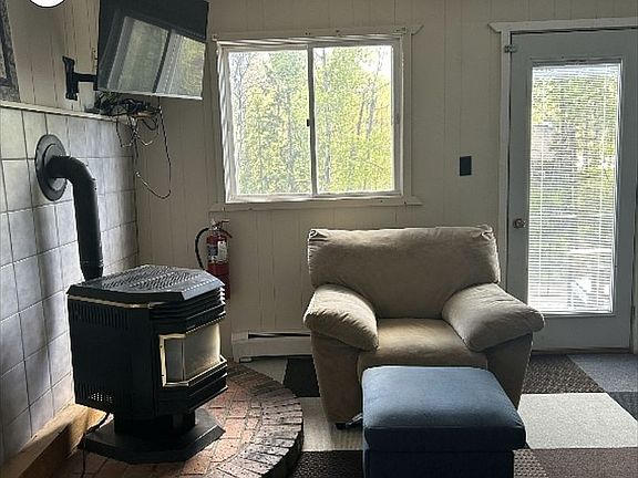 2nd image of E6276 Snowdrift St #619-1
