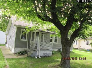 3155 Elmo St, Akron, OH 44319