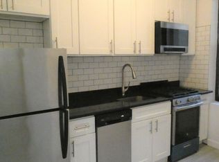 32-76 32nd St #3E, Astoria, NY 11106