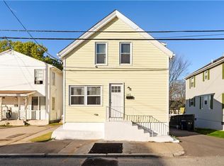 145 Sunbury St, Providence, RI 02908