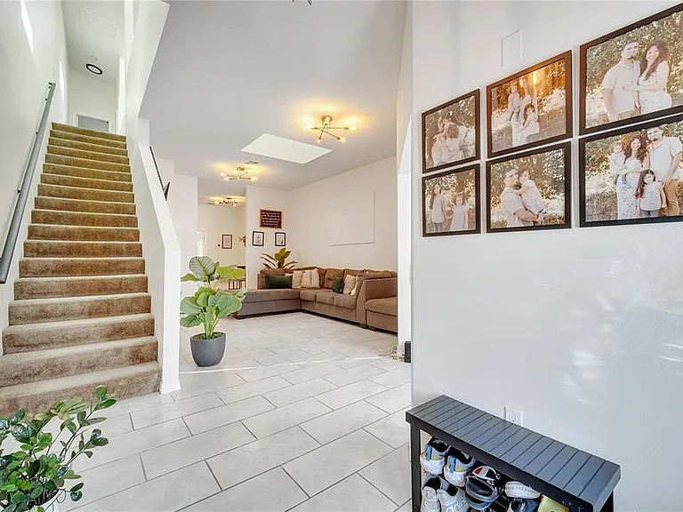 1028 Universal Rest Pl — Photo 3