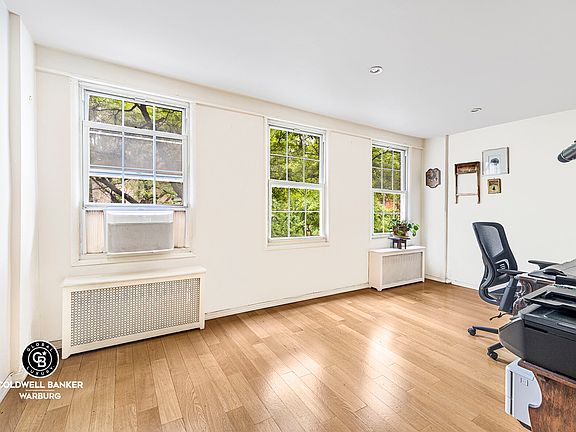 5th image of 190 Spring St #2