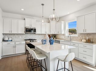 5141 Windlass Dr, Woodbury, MN 55129