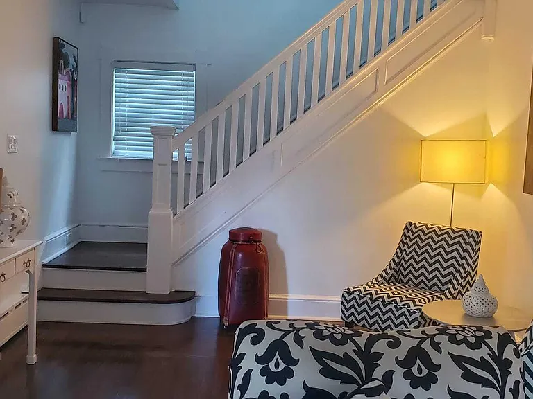393 Bath Ave — Photo 10