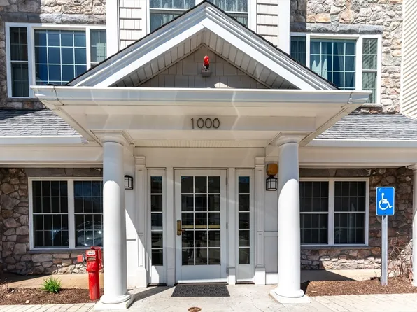 1302 Davenport Ave #1302, Canton, MA 02021