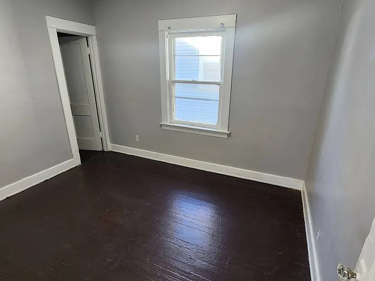 11702 Honeydale Ave — Photo 23