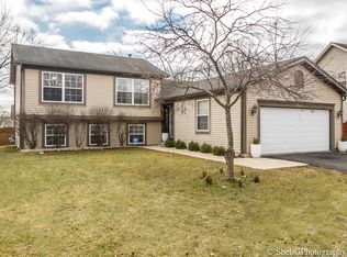 7204 Faxton Ln, Plainfield, IL 60586